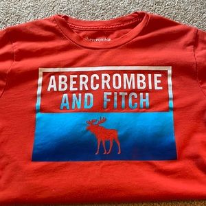 Boys size 11/12 Abercrombie Kids short sleeve shirt